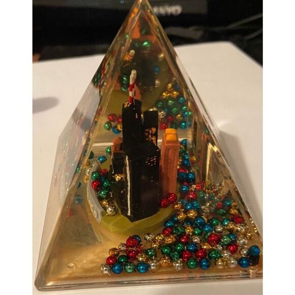 EUC Desk top accessories/Pencil‎ holder, tape dispenser, telephone holder, etc - Picture 16 of 16